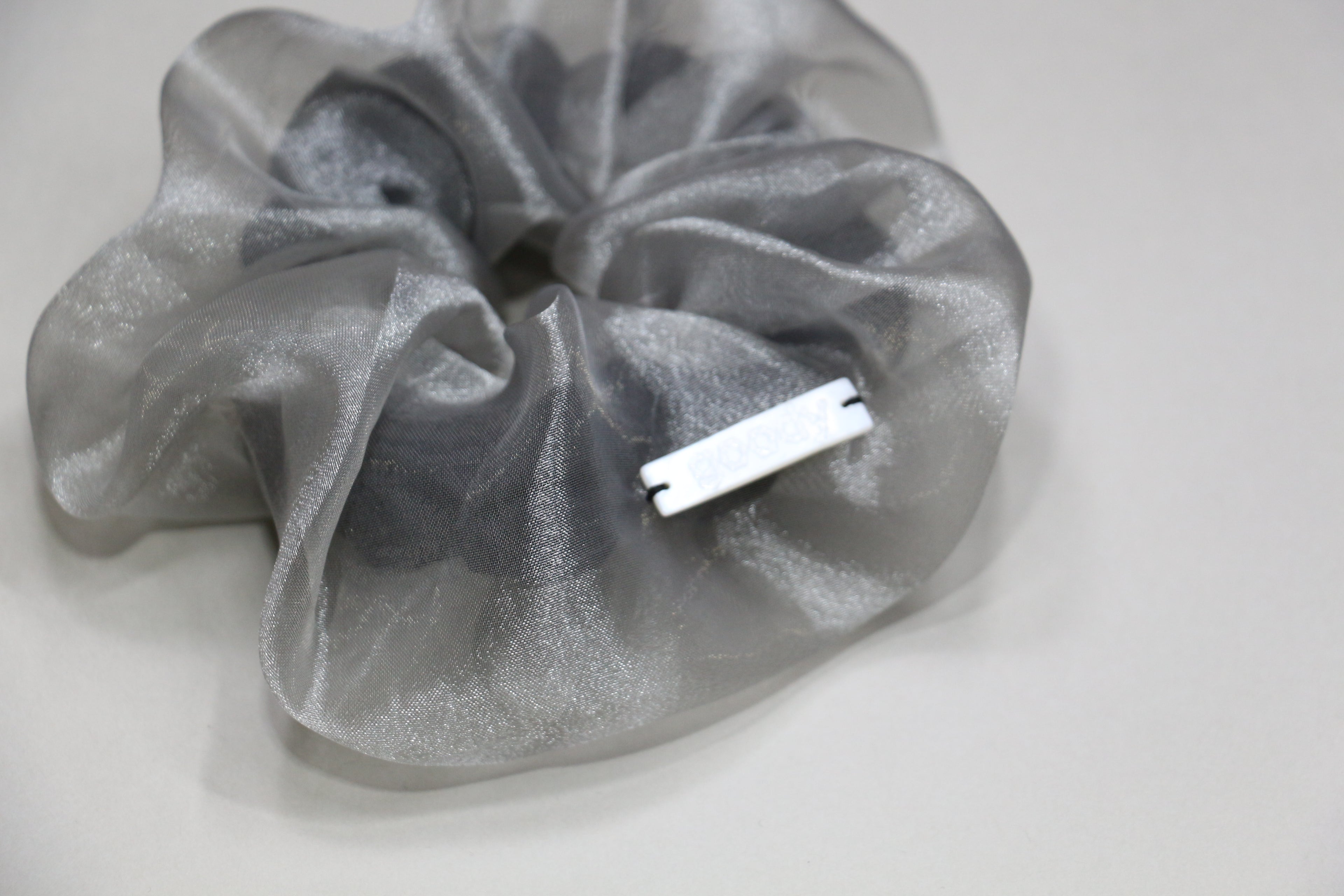 goody Sheer Petal 灰色輕紗髮圈